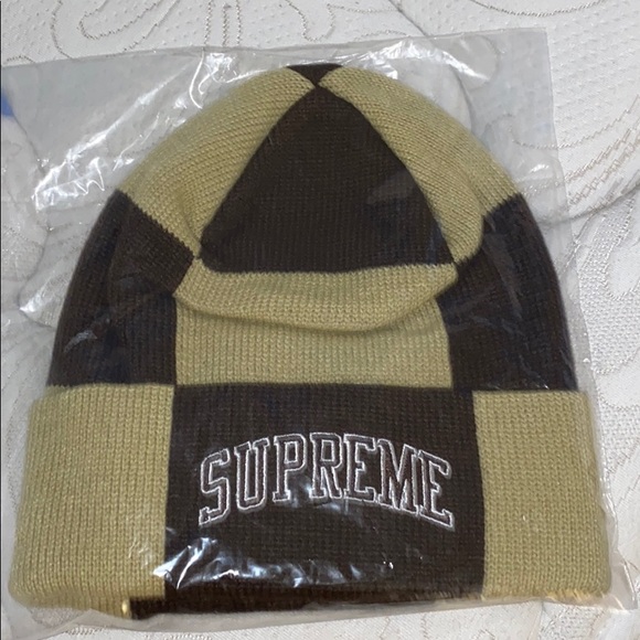 supreme checkered beanie